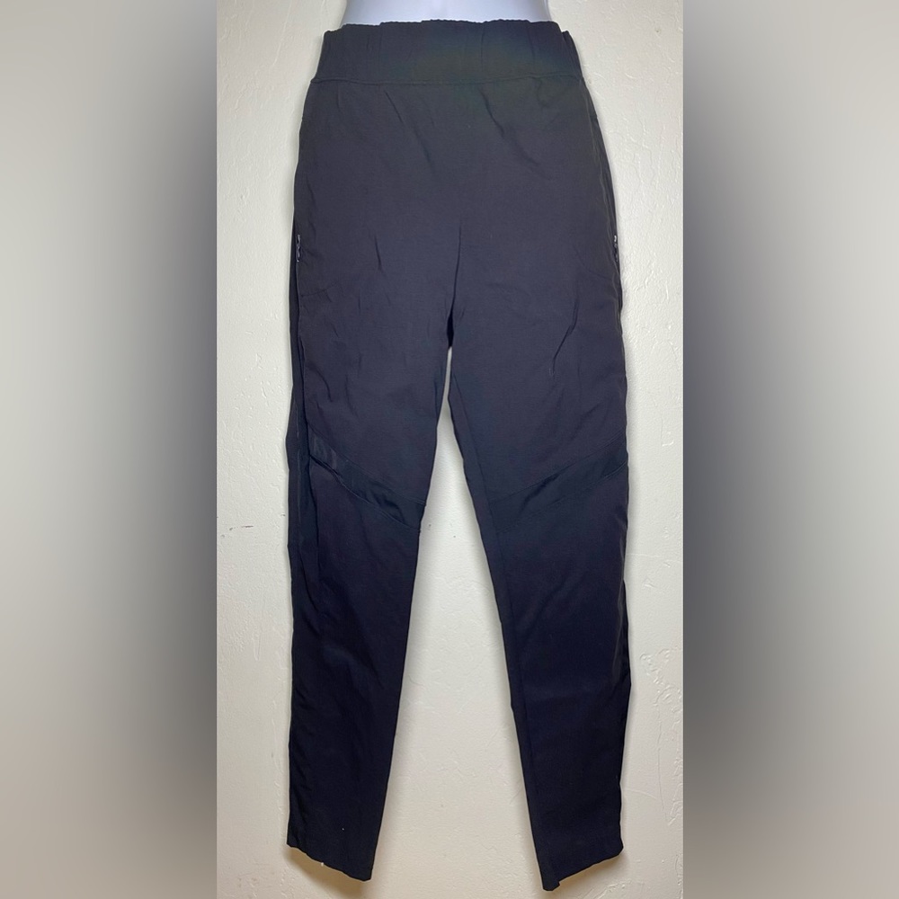 Hiking/Biking/Rock Climbing Avalanche Outdoor Supply Company Pants | Medium